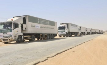 20 شاحنة إغاثية مقدمة من مركز الملك سلمان للإغاثة تصل إلى مديرية العبر بمحافظة حضرموت