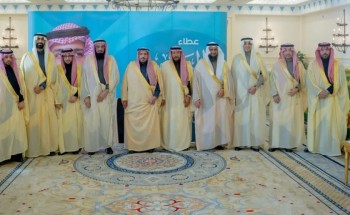 أمير القصيم يسلّم وثائق تملّك الوحدات السكنية للمستفيدين من تبرّع سمو ولي العهد