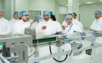 وزير الصناعة والثروة المعدنية يدشّن خطوط إنتاج جديدة لتصنيع الأدوية والمستلزمات الطبية بجدة