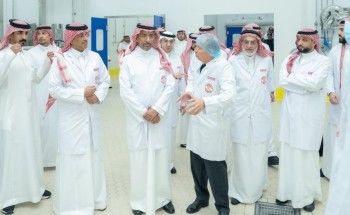 بطاقة إنتاج تصل إلى 10 آلاف طن سنويًا.. وزير الصناعة والثروة المعدنية يفتتح مصنع سنيورة للصناعات الغذائية بجدة