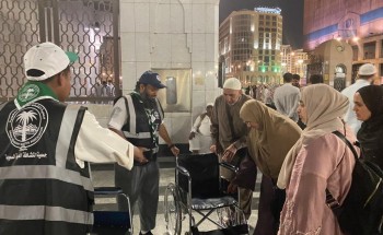 375 قائد وكشاف وجوال يباشرون تقديم خدماتهم التطوعية لزوار المسجد النبوي الشريف