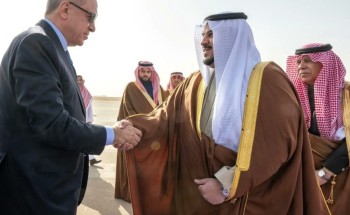 الرئيس التركي يغادر الرياض وفي مقدمة مودعيه نائب أمير المنطقة