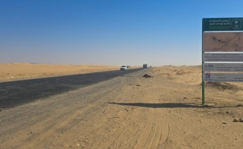 البرنامج السعودي لتنمية وإعمار اليمن يبدأ مرحلة جديدة من مشروع توسعة وإعادة تأهيل طريق العبر بمأرب