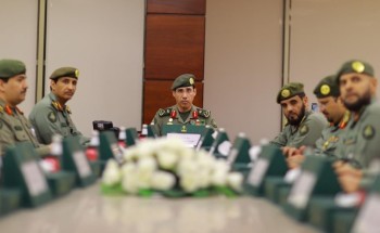 مدير عام الجوازات يرأس اجتماع قيادات القطاع لاستعراض خطة أعمال العمرة خلال شهر رمضان