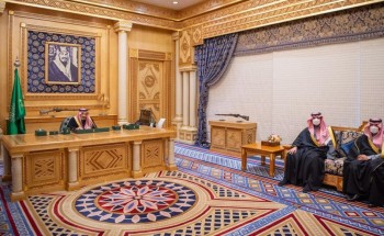 أمام خادم الحرمين الشريفين.. أصحاب السمو والمعالي الذين صدرت الأوامر الملكية بتعيينهم في مناصبهم الجديدة يتشرفون بأداء القسم