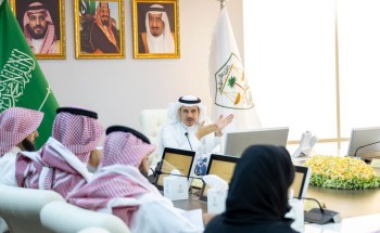 معالي د.علي الأحيدب يجتمع مع لجنة التعاملات الإلكترونية مُوكدًا أهمية دعم الابتكارات