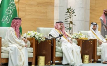 أمير منطقة الرياض يستقبل المهنئين بعيد الفطر