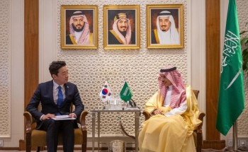 وزير الخارجية يستقبل المبعوث الخاص لرئيس جمهورية كوريا