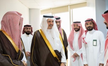 معالي د.الأحيدب يزور المحكمة الإدارية العليا مؤكدًا أهمية تسخير كافة الإمكانات لخدمة المتقاضين