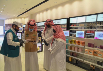 جامعة الحدود الشمالية تواصل حملة الله يقويكم لمساندة القطاعات العاملة في مكافحة وباء كورونا المستجد