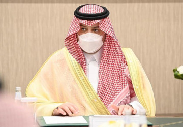 أمير الحدود الشمالية يرأس اجتماعاً لبحث أسباب انقطاع الكهرباء عن محافظة رفحاء