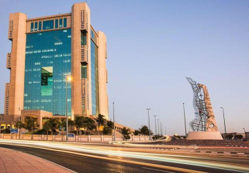 بعد المقطع المتداول.. أمانة جدة توضح حادثة التعدي على عامل في سوق الخضار