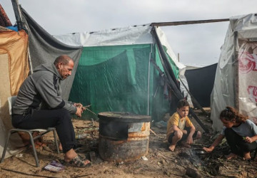 الاحتلال الإسرائيلي يعرقل وصول الغذاء والدواء إلى قطاع غزة