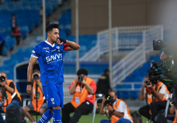 بثلاثية نظيفة.. الهلال يتغلب على الرياض