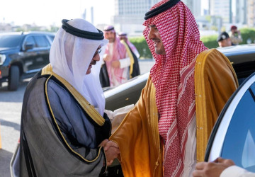 نيابة عن خادم الحرمين الشريفين وسمو ولي العهد.. الأمير عبدالعزيز بن سعود ينقل تعازي القيادة لسمو أمير دولة الكويت وسمو ولي العهد في وفاة الشيخ جابر مبارك الحمد المبارك الصباح