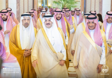 أمير المنطقة الشرقية يشهد توقيع اتفاقيات تتجاوز (7) مليارات ريال لتطوير وجهات سياحية في الخبر