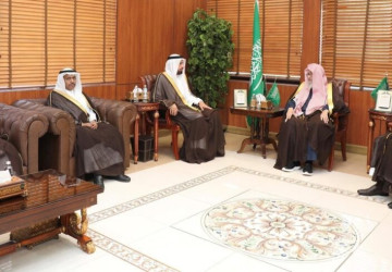 مفتي عام المملكة يستقبل وزير الحج والعمرة