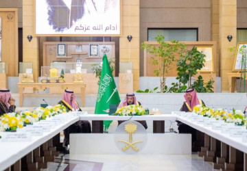أمير القصيم يرأس اجتماعًا لاستعراض إستراتيجية السياحة الوطنية وأداء القطاع السياحي بالمنطقة