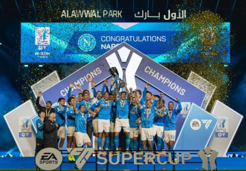 نابولي يفوز على بولونيا بهدفين ويتوج بطلاً لكأس السوبر الإيطالي للمرة الثالثة في تاريخه