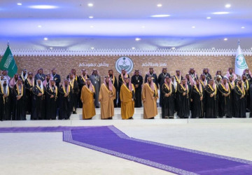 الأمير عبدالعزيز بن سعود يلتقي متقاعدي إمارة منطقة الجوف وقطاعات وزارة الداخلية بالمنطقة