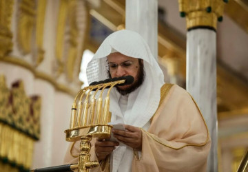 خطيب المسجد النبوي: المسارعة إلى الخيرات دليل علو الهمة وعلامة التوفيق