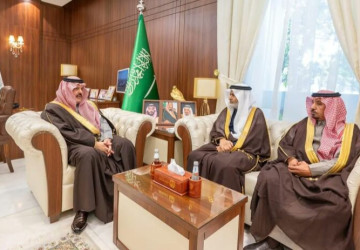 أمير منطقة حائل يقلّد مدير جوازات المنطقة ومساعده رتبتيهما الجديدتين