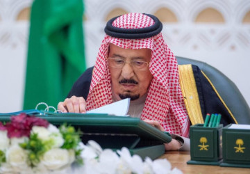 خادم الحرمين الشريفين يرأس جلسة مجلس الوزراء