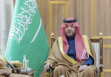 أمير الحدود الشمالية يستقبل محافظ رفحاء