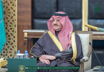 أمير الشرقية يستقبل المشرفين على تنظيم مهرجان التمور بالأحساء