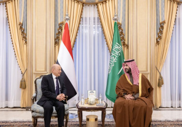 سمو وزير الدفاع يلتقي رئيس وأعضاء مجلس القيادة الرئاسي اليمني ورئيس مجلس الوزراء ووزير الدولة محافظ محافظة عدن ويعلن عن حزمة من المشاريع والبرامج التنموية لدعم الشعب اليمني الشقيق