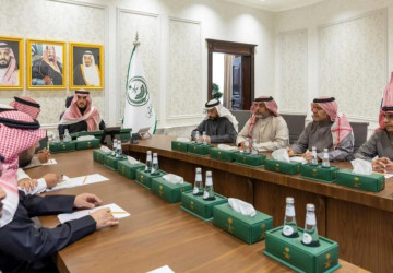 أمير منطقة الجوف يرأس الاجتماع الأول للجنة الاستثمار بالمنطقة