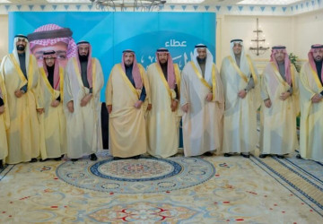 أمير القصيم يسلّم وثائق تملّك الوحدات السكنية للمستفيدين من تبرّع سمو ولي العهد