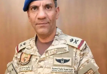 المتحدث الرسمي باسم قوات التحالف “تحالف دعم الشرعية في اليمن”: عيدروس الزبيدي وآخرون هربوا ليلًا عبر واسطة بحرية باتجاه إقليم أرض الصومال في جمهورية الصومال الاتحادية