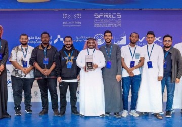 فريق الجامعة الإسلامية يحقق جائزة الابتكار في بطولة VEX Robotics الوطنية