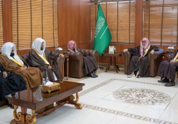 سماحة المفتي يلتقي أعضاء هيئة كبار العلماء مفوضي الإفتاء بالمملكة