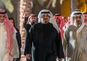 نائب أمير منطقة الرياض يقف ميدانيًا على جاهزية موقع الاحتفاء بيوم التأسيس في ساحة العدل بمنطقة قصر الحكم