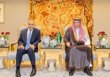 وزير الخارجية المصري يصل إلى الرياض