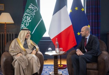 وزير الخارجية يلتقي وزير خارجية فرنسا
