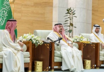أمير منطقة الرياض يستقبل المهنئين بعيد الفطر