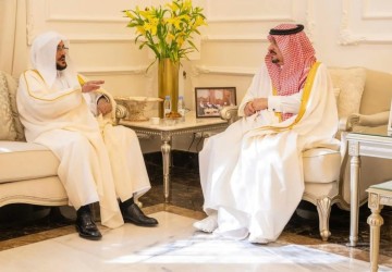 أمير منطقة الرياض يزور الشيخ عبداللطيف آل الشيخ