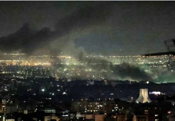 موجة ضربات إسرائيلية واسعة تستهدف البنية التحتية غرب إيران