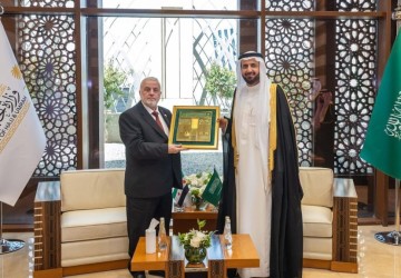 وزير الحج والعمرة يعقد سلسلة لقاءات مع ممثلي الدول وشركات العمرة المحلية والدولية ومنصات السفر الإلكترونية