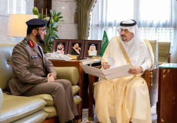 أمير منطقة الرياض يستقبل مدير الدفاع المدني بالمنطقة