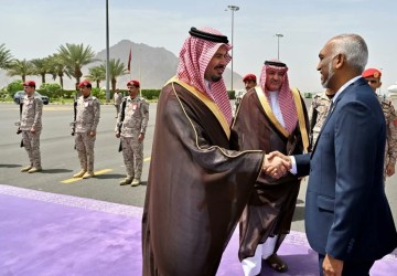 رئيس جمهورية المالديف يصل إلى المدينة المنورة