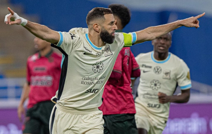 الاتحاد يكتسح الخلود بـ 4 أهداف في الجولة 14 من الدوري السعودي للمحترفين