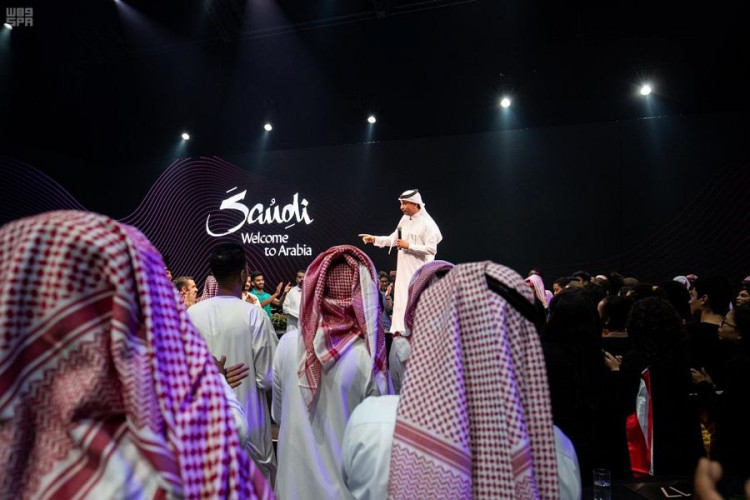 المملكة تفتح أبوابها للسياح من مختلف أرجاء العالم 