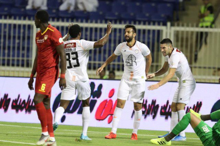 الشباب يتعادل مع ضمك في دوري محمد بن سلمان للمحترفين