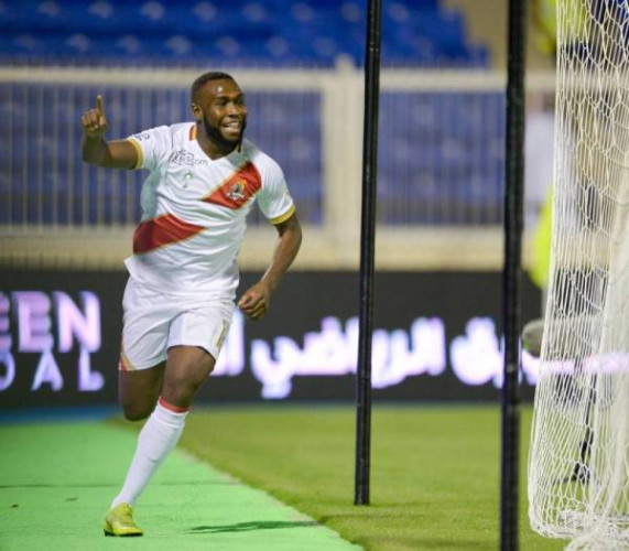 الوحدة يقفز للمركز الثاني بفوزه على ضمك