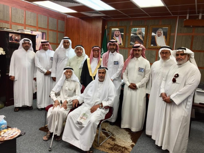 مدرسة ابن الهيثم الابتدائية بالهفوف تحتفل بكبار السن