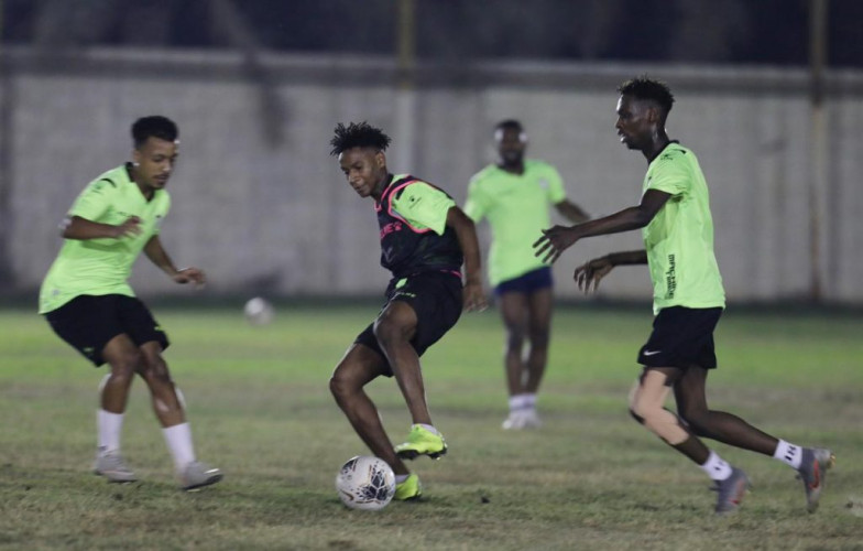 النجوم يستكمل تحضيراته للبكيرية و”معدي الهاجري” يدعم النادي